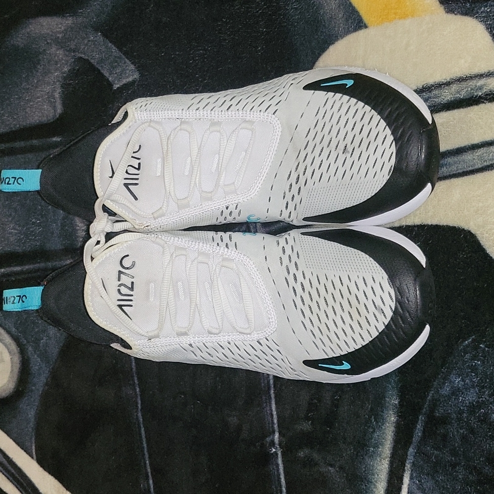 Nike AirMax Sneakers
